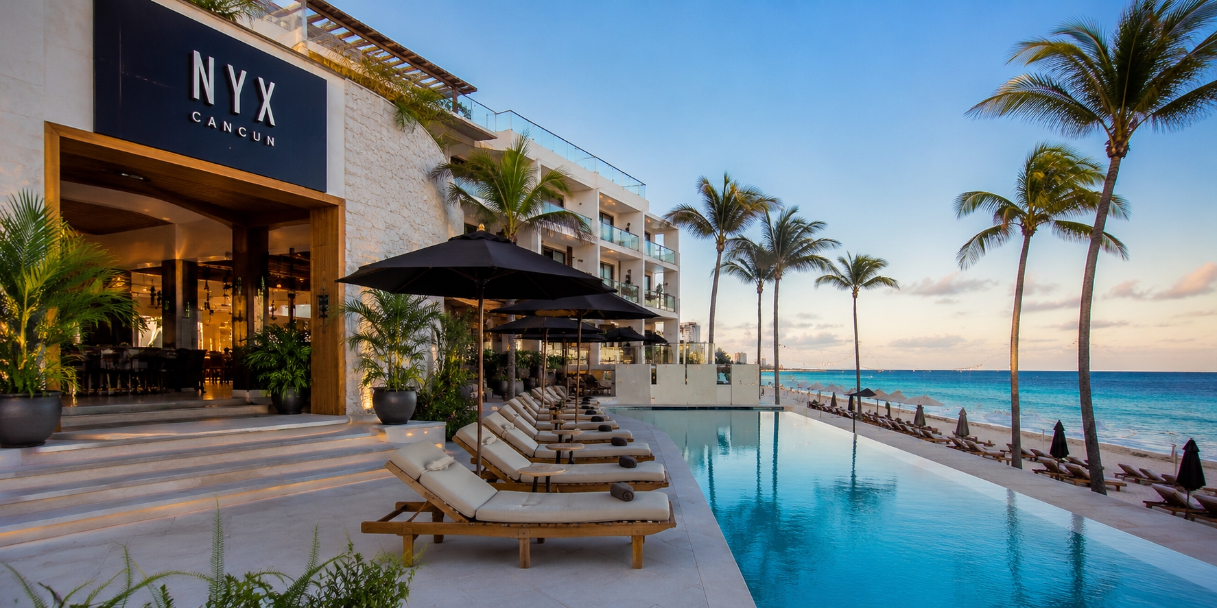 Modern mid-range hotel on the Cancun Hotel Zone beach