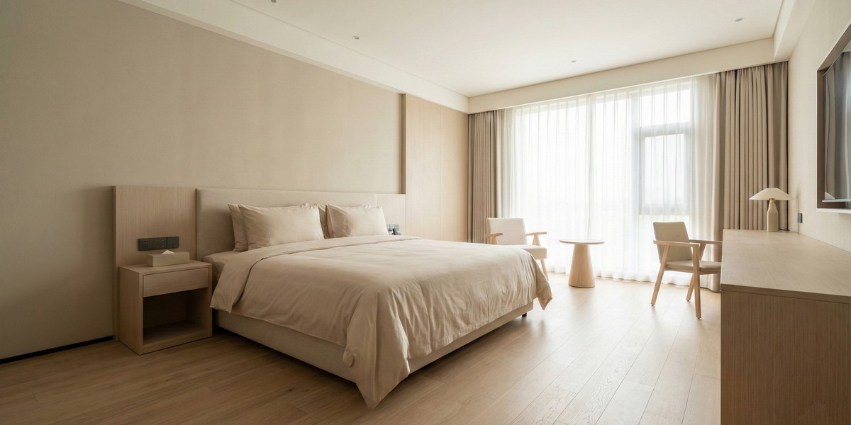 Official hotel photography with wide-angle lens and flattering light